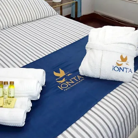 Pantheon Family Romantic Suite *