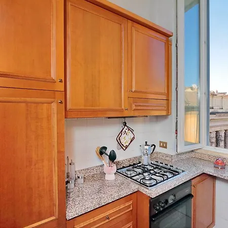 Pantheon Family Romantic Suite Apartment Rome
