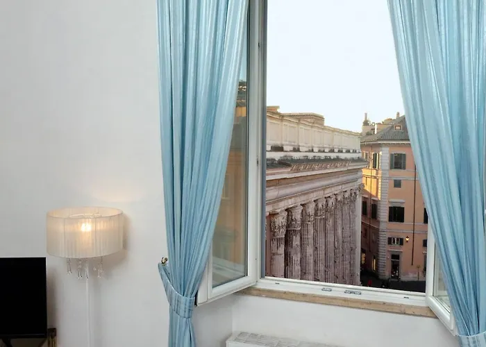 Pantheon Family Romantic アパート ローマ