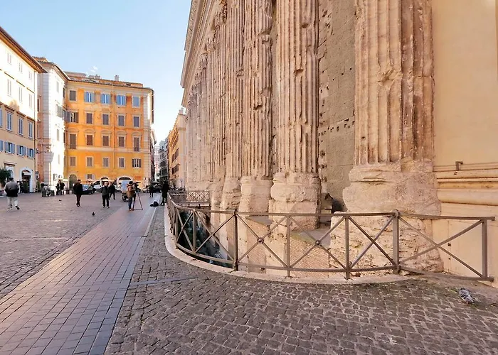 Pantheon Family Romantic アパート