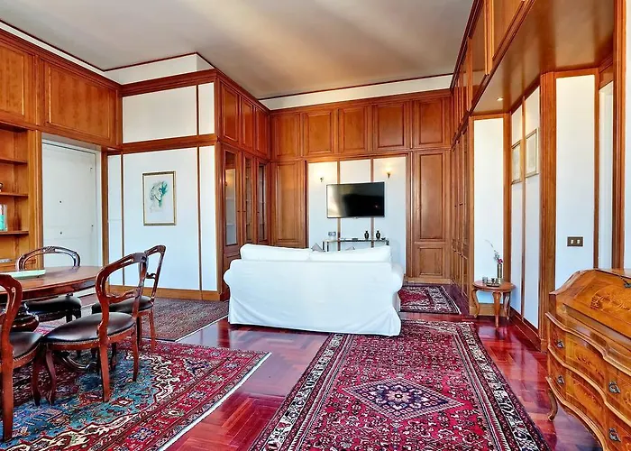 Pantheon Family Romantic アパート